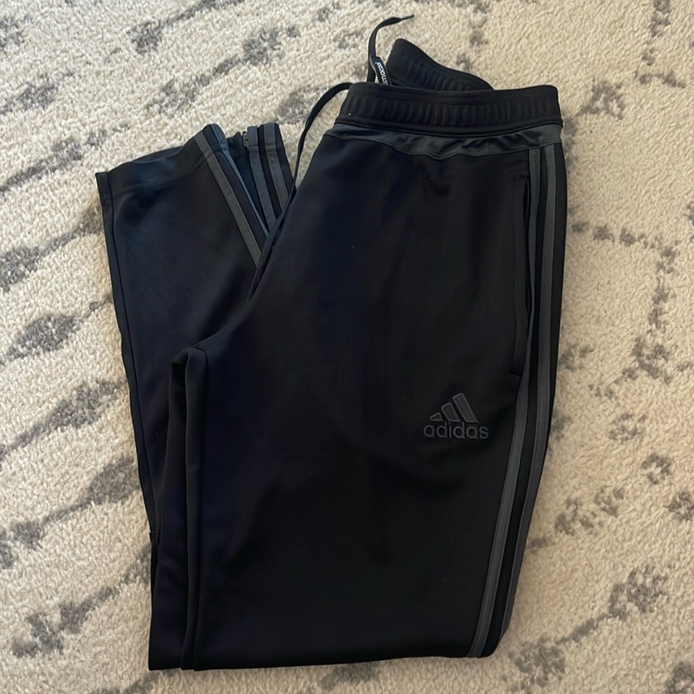 Adidas sweatpants